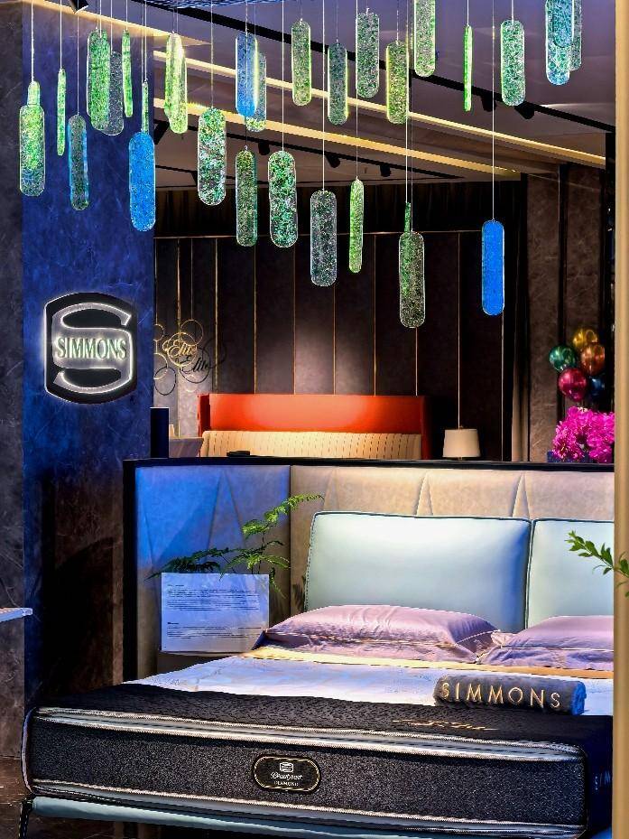 Simmons席梦思“99甜梦日”深圳花艺活动：以艺术焕新甜梦体验