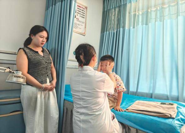 道县濂溪街道社区卫生服务中心 小儿推拿成为基层健康新“引擎”