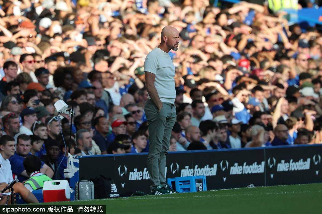 国足挑挑？闲赋主帅一箩筐：滕哈赫＆索斯盖特55岁、穆帅62岁超龄