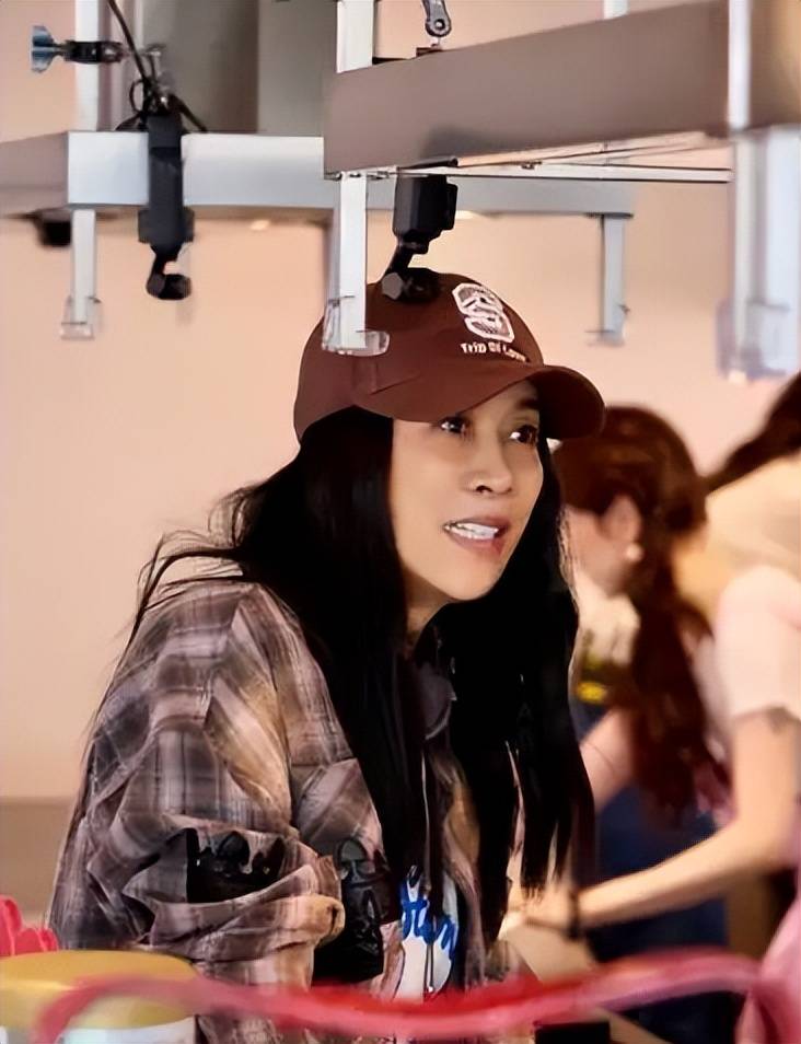 原创            后院失火！那英好不容易挽救回来的口碑，被老公一个举动全败光了