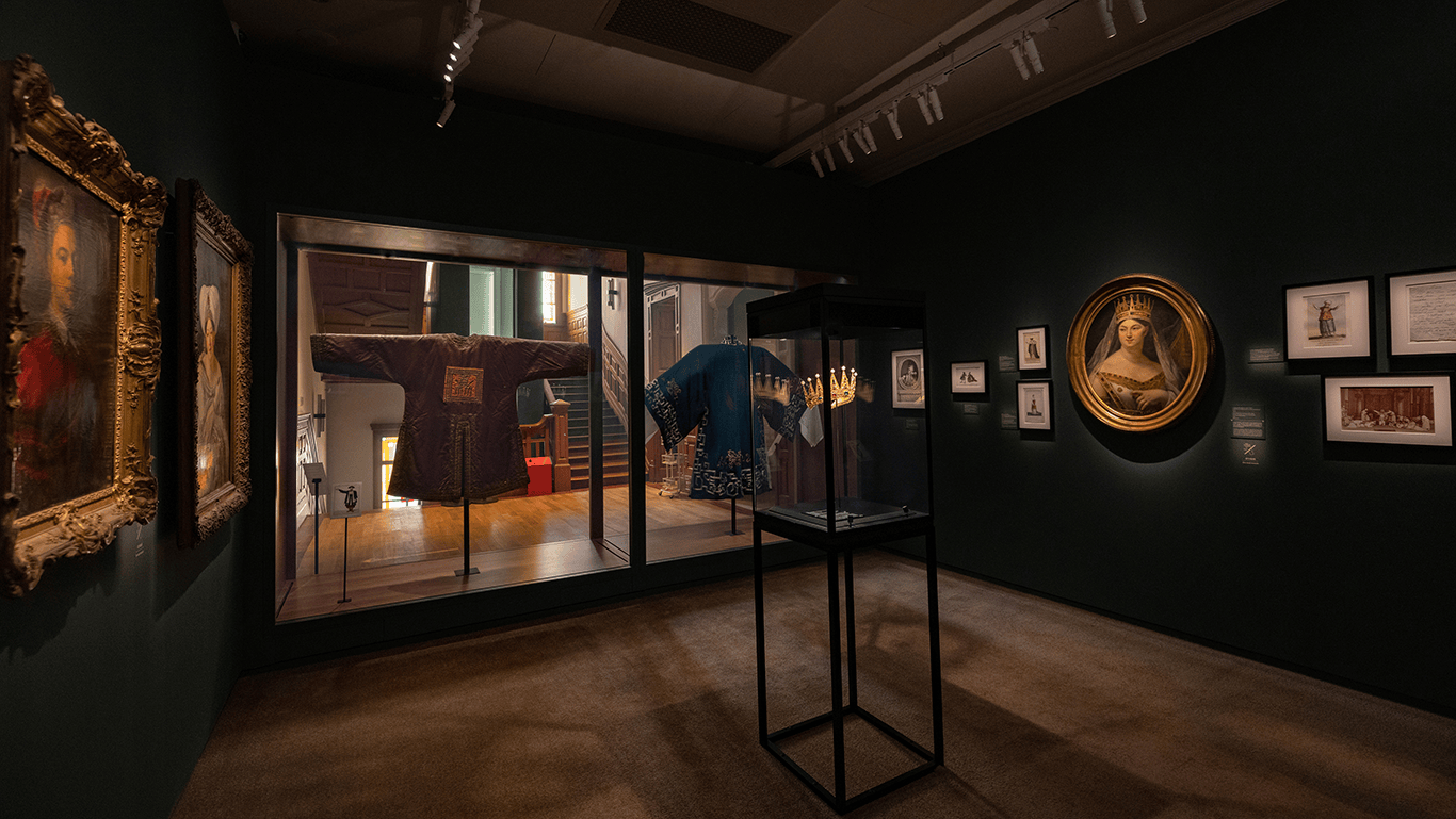 奢侈品媒体|L-’ÉCOLE黄金周艺术嘉年华，解读舞台珠宝传奇，邀你回到法兰西华丽年代|奢华奢侈媒体&L’ÉCOLE珠宝艺术中心