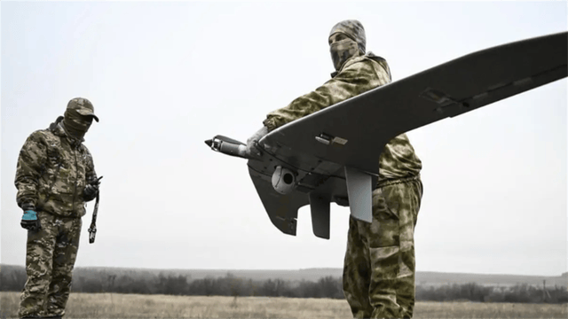 乌克兰麻烦大了！俄军不再仁慈，王牌部队上阵，誓要打崩红军城