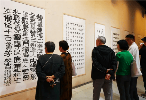 “秦风汉韵 大美咸阳”美术书法作品交流展在江苏泰州开展