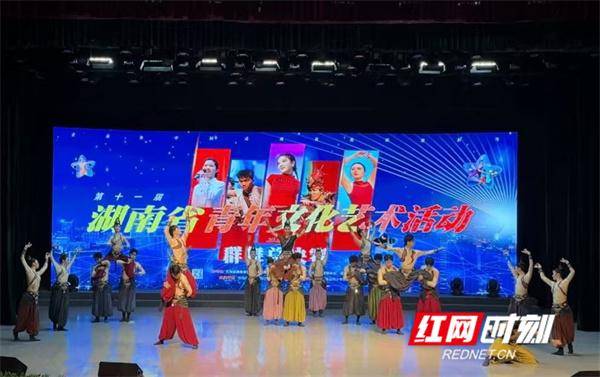 湖南科技学院作品《铅华·满壁》获湖南省第十一届青年文化艺术节金奖