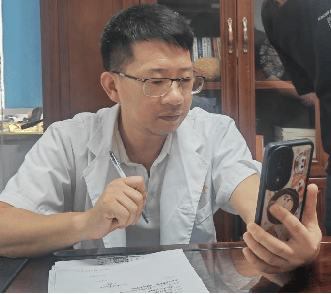 戚大妈的抗癌转机：当双癌袭来，中医为她按下“暂停键”