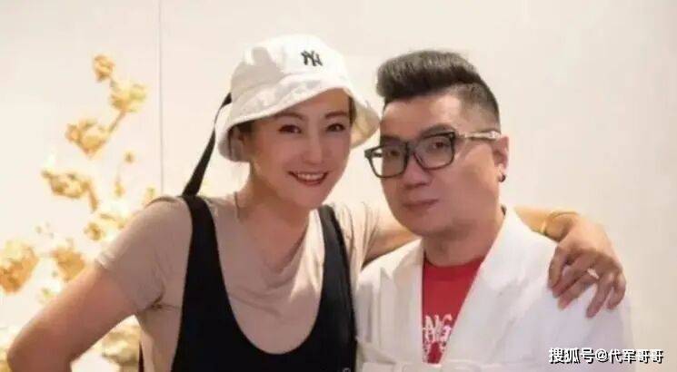 原创            郝蕾田海蓉韩寒刘晓庆秦海璐，程青松豪华朋友圈曝光，个个都不简单