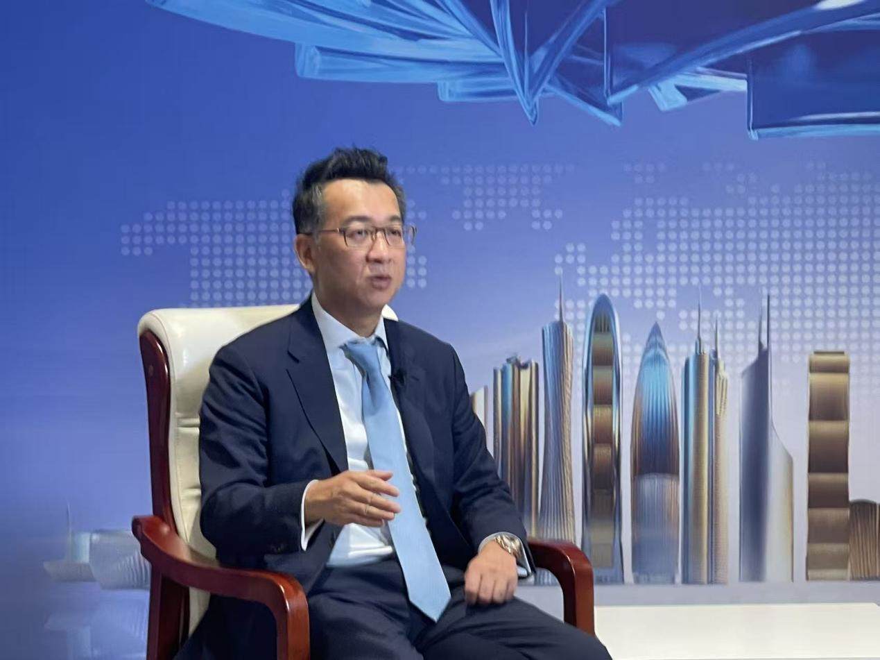 洪灏：年轻人要多买股票，如果钱存银行就失去了复利增长机会！巴菲特大部分财富50岁后积累，年轻人有很多机会犯错