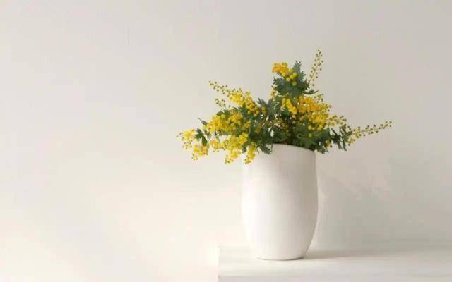 男人在这三个时刻主动联系你，说明真的很在乎你