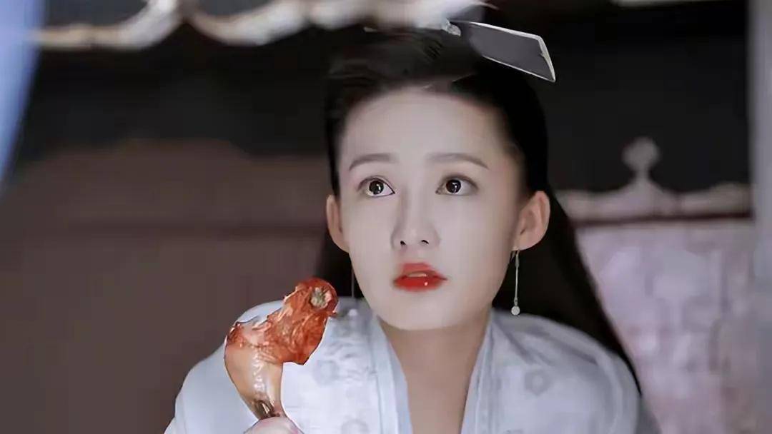 原创            被《花少》里面乖巧低调的李沁惊艳到，难怪她演了那么多戏都不火