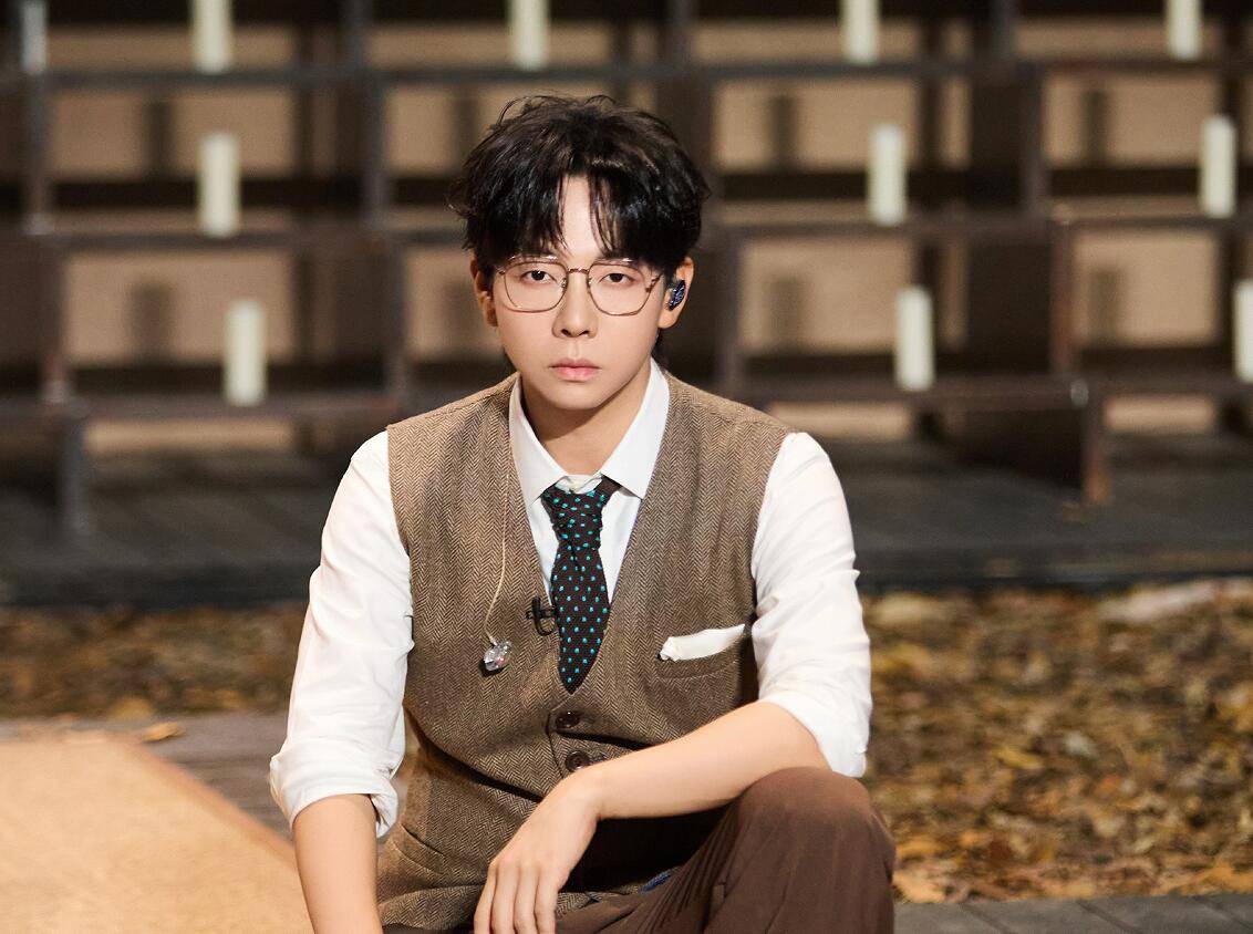 原创            热狗的“人设崩塌”，让我看清了《披哥》节目组的手段