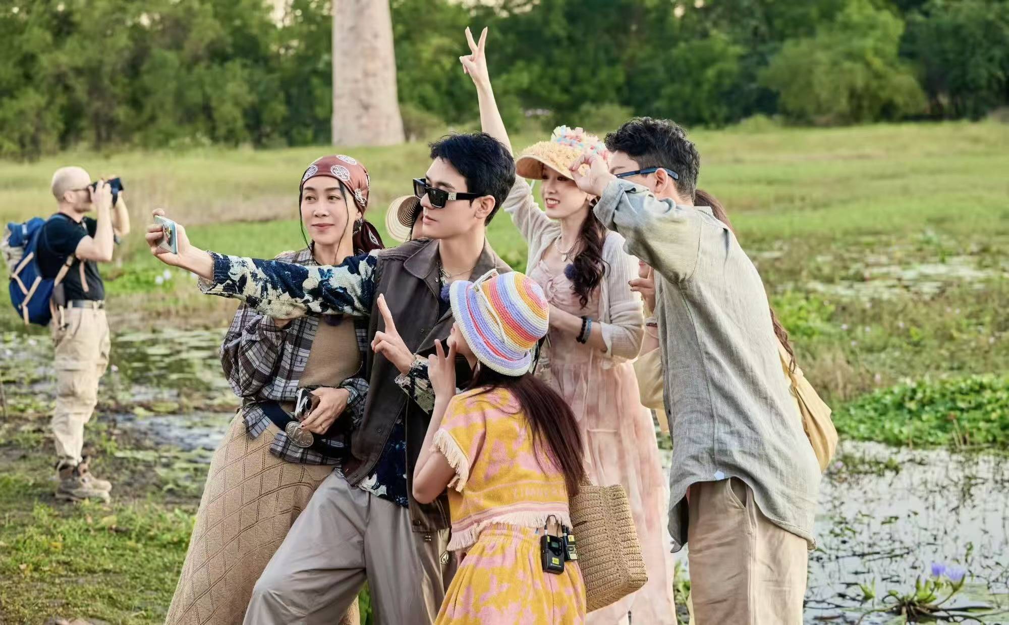 原创            从《花少》《歌手》到《向往的生活》，“综N代”为何频繁重启？