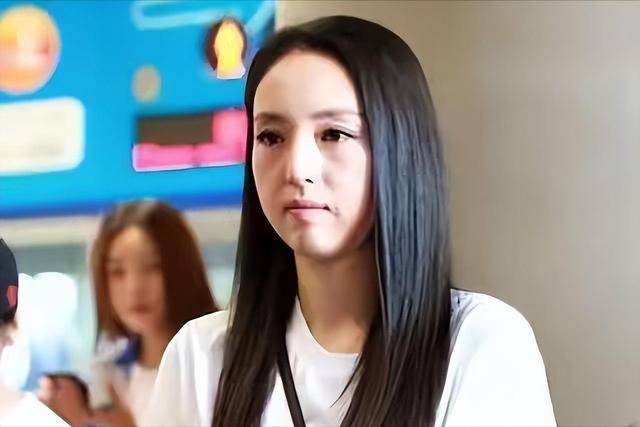 原创            直到看见离婚6年还在替前夫还债的董璇，才明白杨幂有多清醒