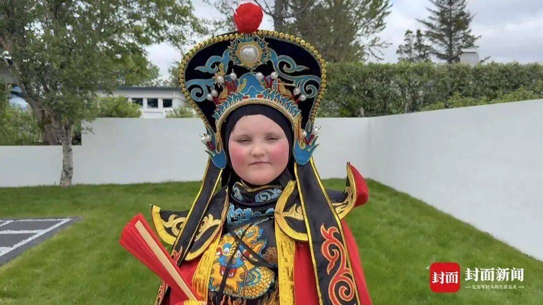 学变脸！学中文！学书法！12岁冰岛少年爱上中国，最爱吃辣条