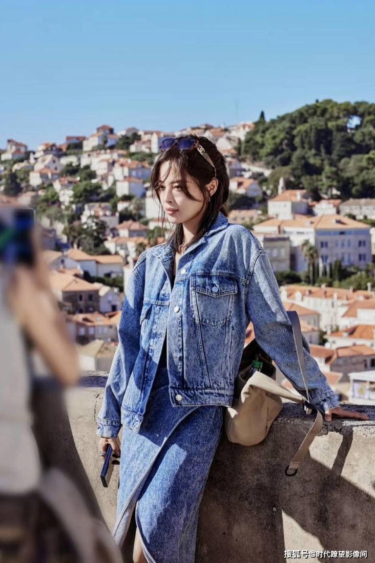 原创            破防了！辛芷蕾马思纯蘑菇屋合体，花少姐妹互曝守护往事，话题阅读破 5 亿