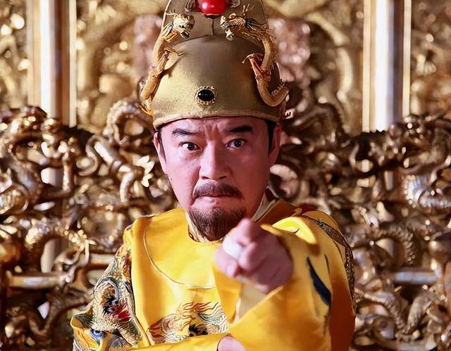 原创            真相了！阅兵后才几天，李立群就因一句话，把自己推到风口浪尖上