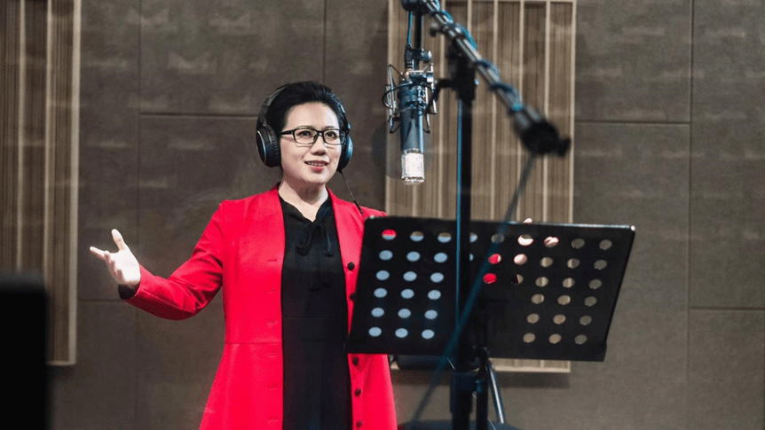 公益歌唱家张鹤用大爱唱响“人民三部曲”之《人民情怀》