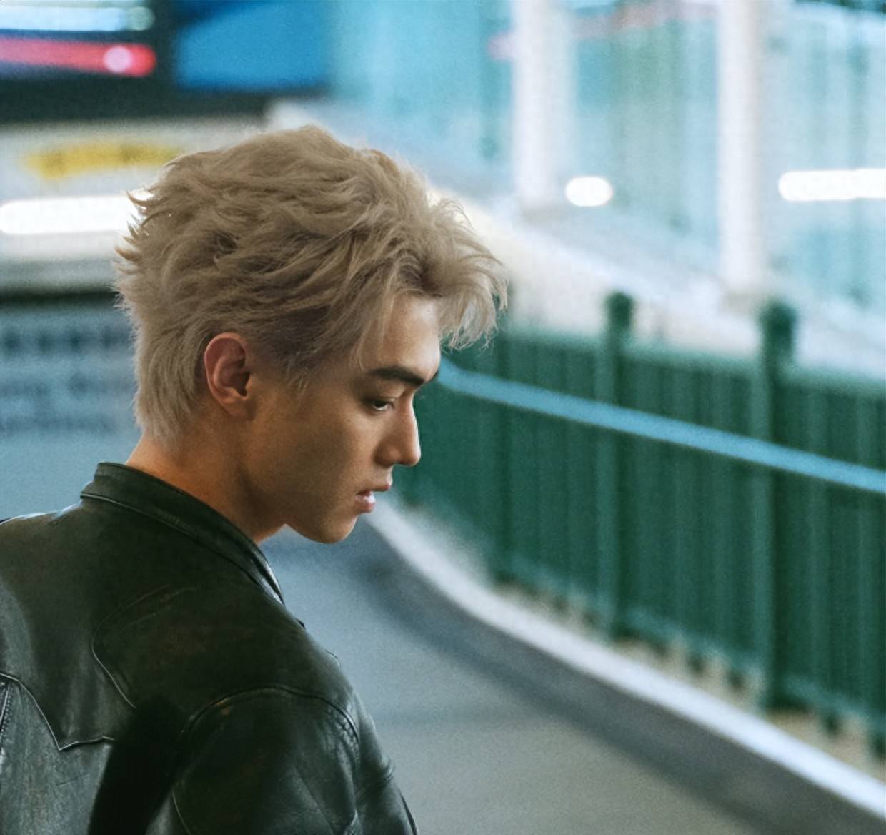 许凯被曝聚众赌博回应来了！许荔莎删除回应，圈内人内涵她不要脸