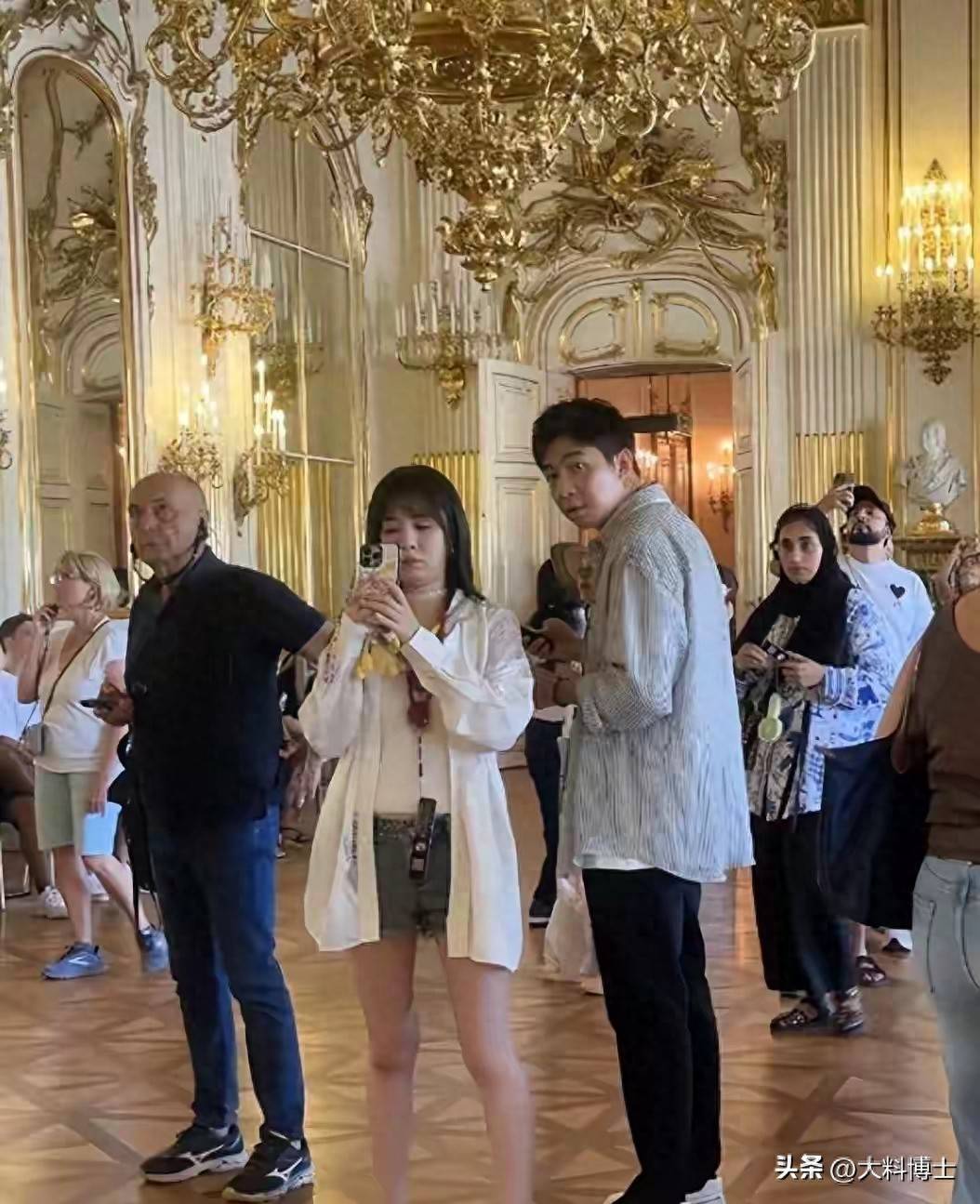 原创            王晓晨与俞灏明牵手秀恩爱，近照曝光，身材超好，抽烟动作老练