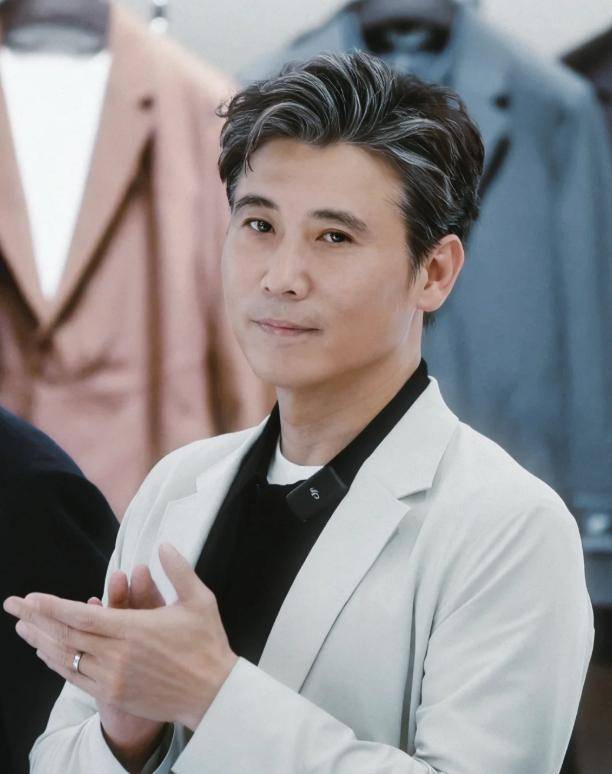 原创            一人毁了整个综艺！地球里满脸狰狞的陈赫，被李乃文恶搞气疯