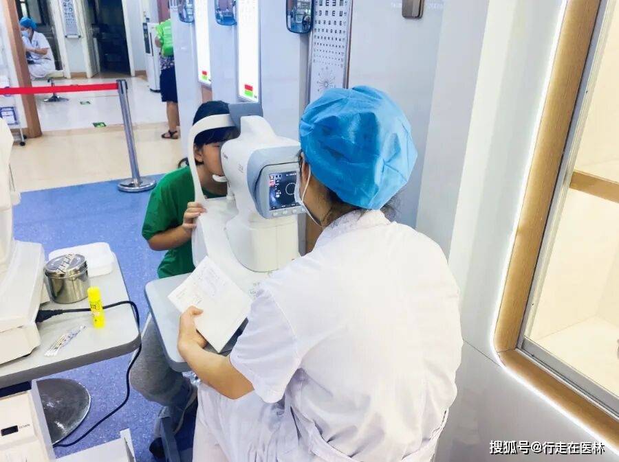 温馨提示 | 开学在即，再忙也要带孩子做一次视力检查