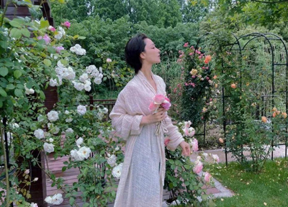 原创            结婚7年，从黑红体质逆袭为最美军嫂，离开李晨后，张馨予赢麻了