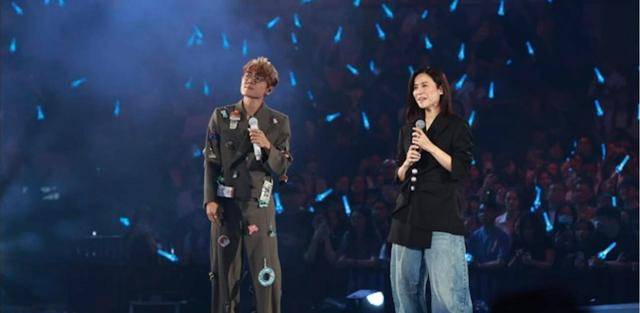 TVB两大视后被传闹不和，如今再被热议，两人合照力证感情不算差