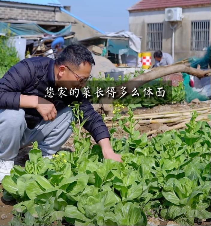 男子卖掉上海房产 回农村教年轻人如何蹭饭