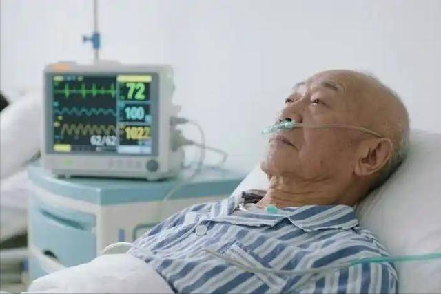 医生调查200例心梗猝死者，发现规律：易猝死的人，有5大共同点！