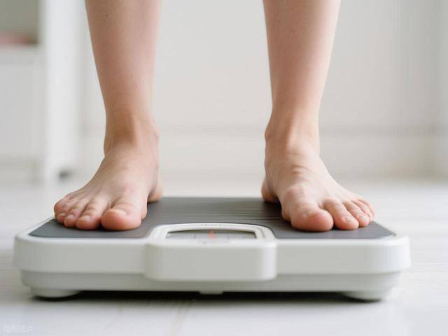 从133斤减到112斤：逼自己瘦下来的 5 个行为