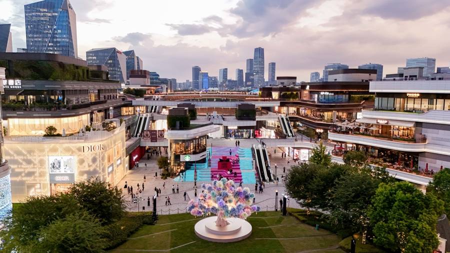 非遗艺术空间+沉浸式光影体验！快来看前滩太古里“变身”非遗时尚新地标