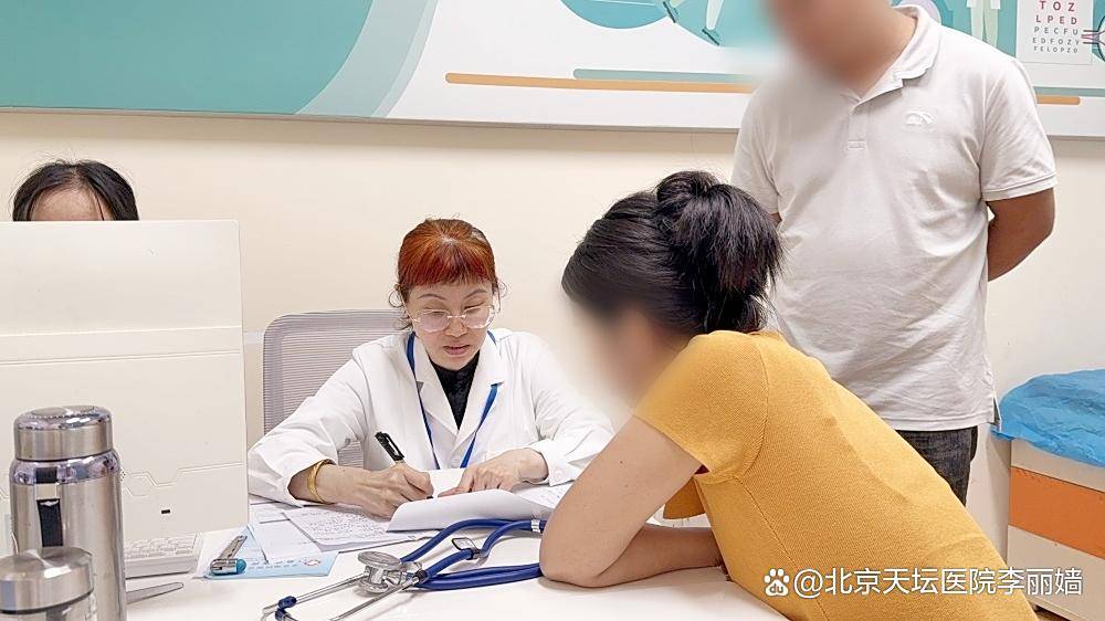 今天门诊来了一位看语言发育迟缓的小朋友