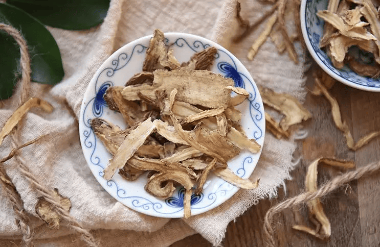 当归泡水喝的9大功效，当归怎么吃才最好？当归食疗推荐