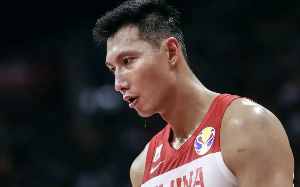 原创            拒绝广东安置，拿百万退役金自由择业，易建联现在过得如何了？