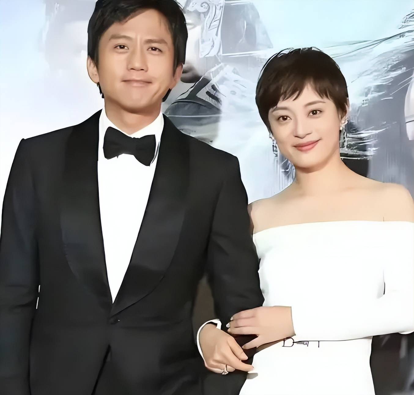 原创            曝内娱模范夫妻男方出轨，邓超成怀疑对象，孙俪曾发文说婚姻再见