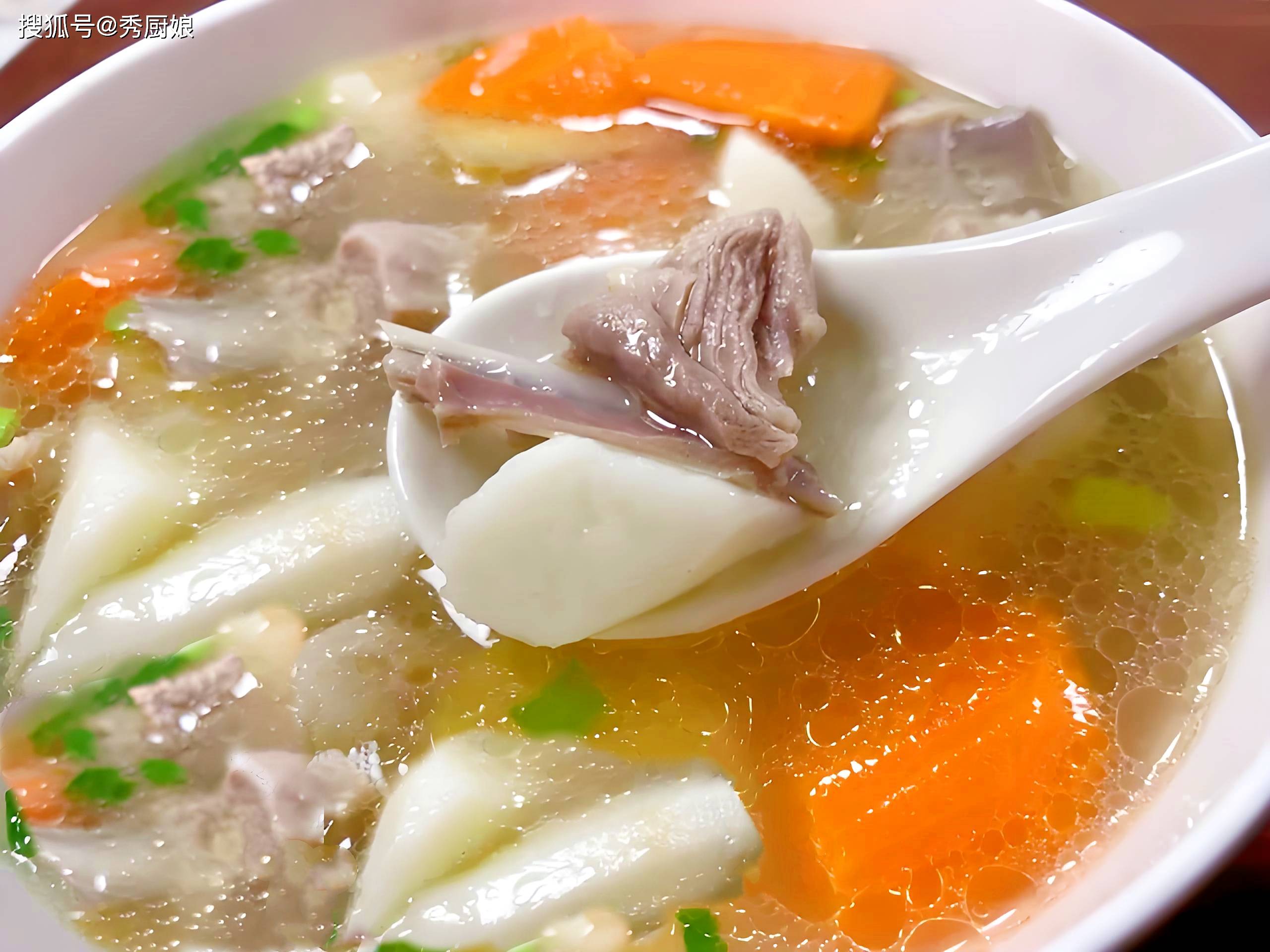 原创            “秋分一碗汤，不用医生帮”！多喝这三碗汤，润肺清火，增强免疫