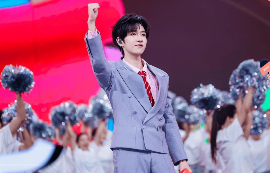 张予曦毕雯珺舞台合体，孙楠刘雨昕献唱，超级夏晚正式收官