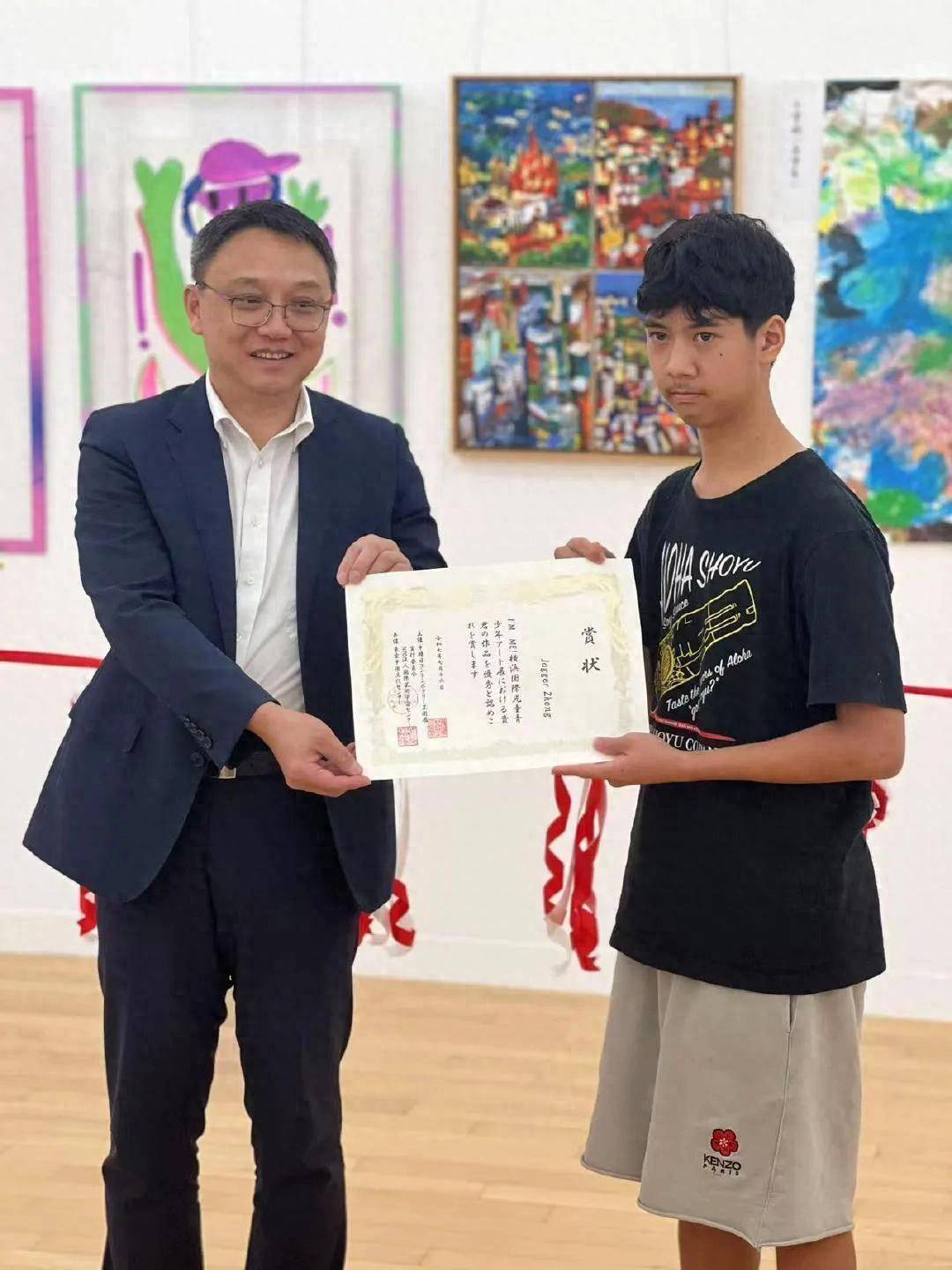 原创            丑基因太强大，年轻时酷毙了的港台男神，生的儿子没一个比爹帅