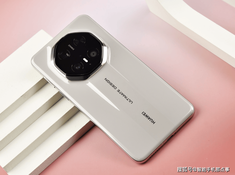 华为Mate80 RS再次被确认：钛合金中框+陶瓷后盖，操作系统也有新消息