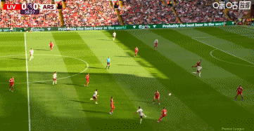 约克雷斯背身做球，廷伯打门被封堵卡拉菲奥里再射偏出