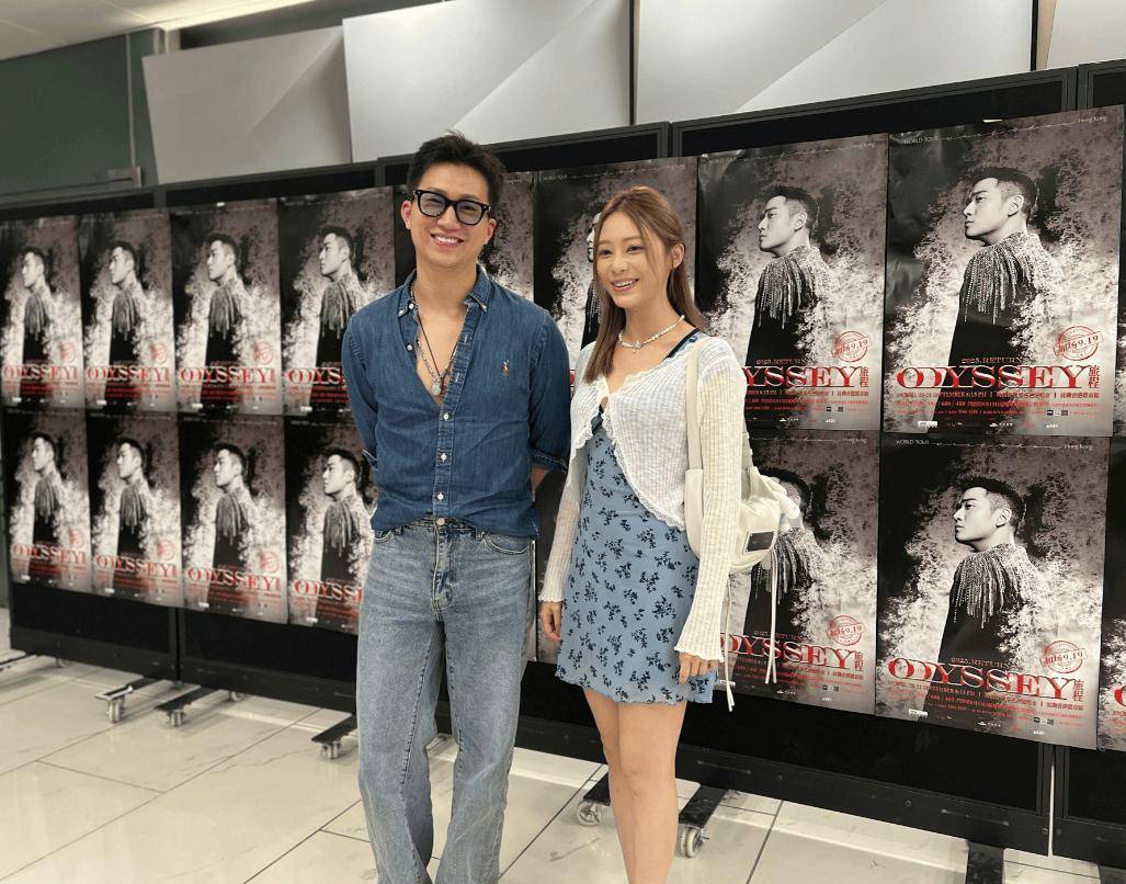 进展神速！曾展望叶蒨文现身周兴哲演唱会，大赞女方：好老婆！