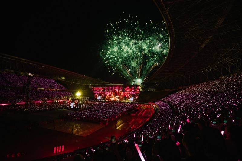 周深“深深的”巡回演唱会贵阳站落幕 七夕限定家乡夜晚被歌声与烟火点亮