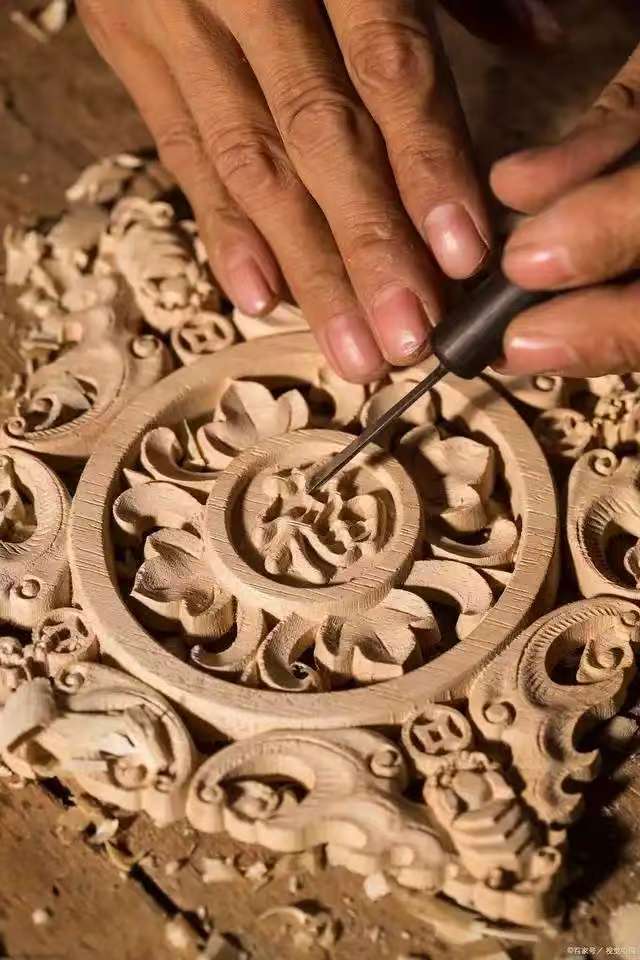 吕宇峰复兴传统木工技艺