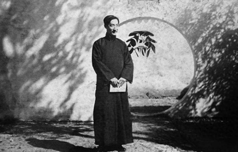 原创            邵洵美享了半生富贵，晚年却穷困潦倒，女儿回忆：我几乎认不出他