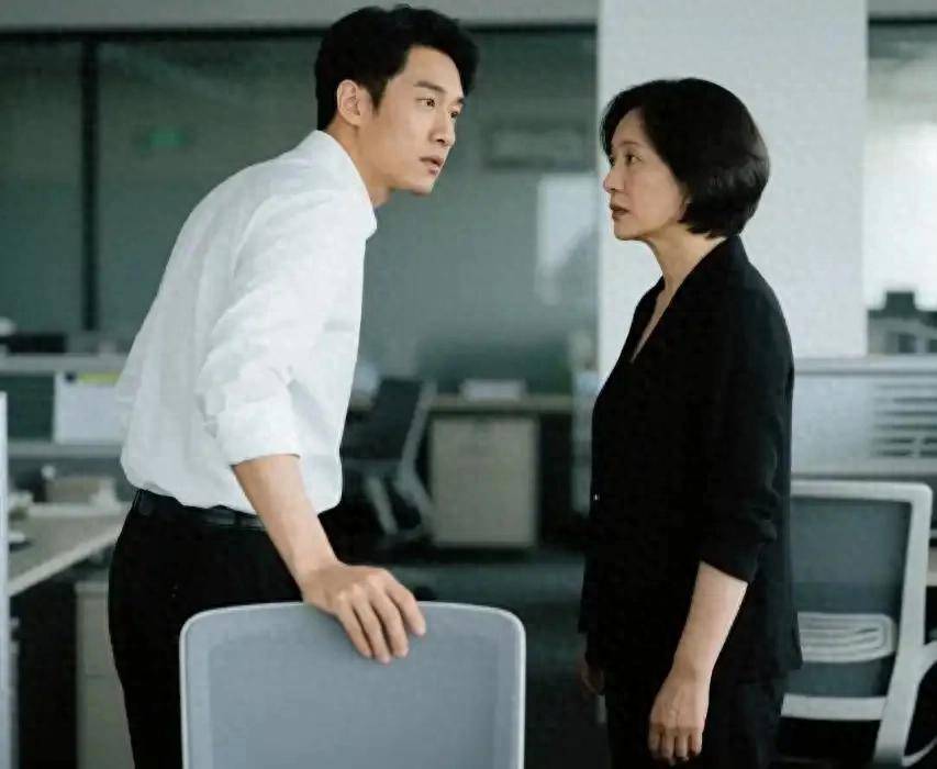 原创            我被公司开除，收拾东西时领导问我什么岗位，我：明天你就知道了