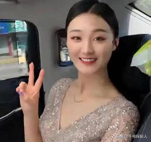 原创            世上没有后悔药！大衣哥前儿媳陈亚男创业失败，朱小伟却越过越好