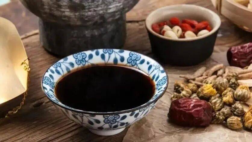 【名医名科】肺癌患者吃中药别踩坑！这些注意事项请收好