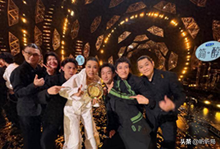 原创            那英被封“歌王”遭质疑，外国选手现场爆料，官方澄清却惨遭打脸