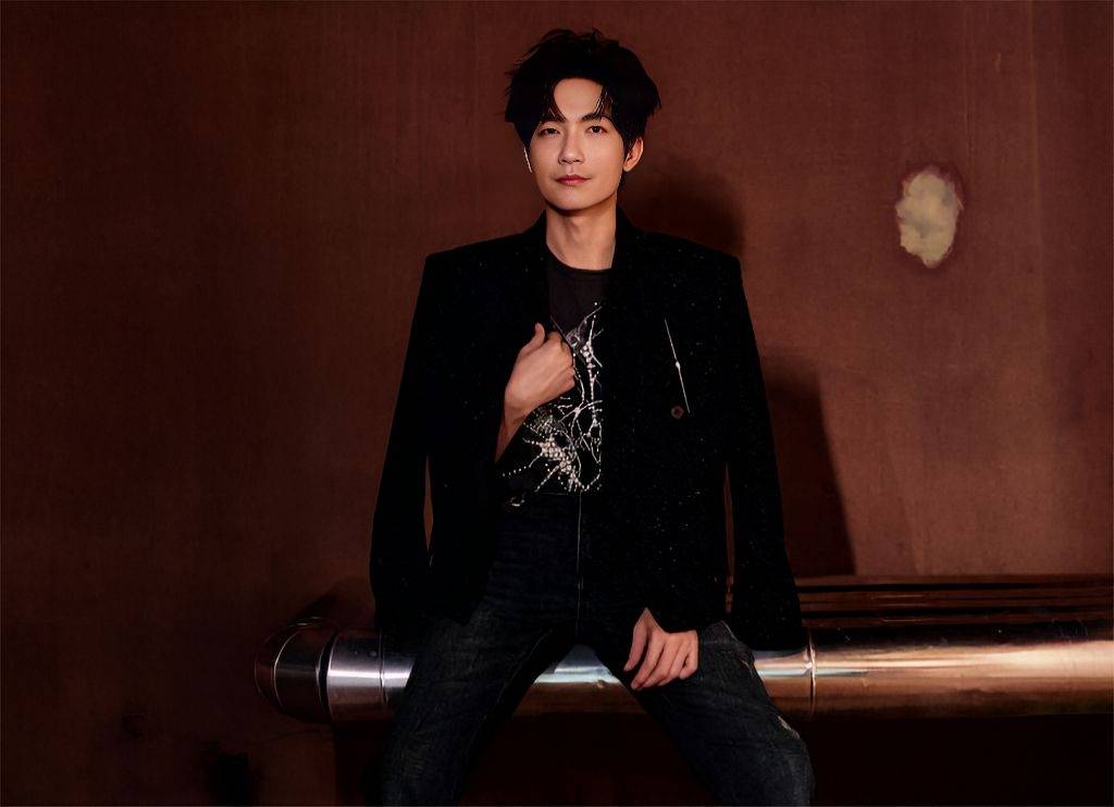 原创            《披哥5》陈楚生没来却成C位，王铮亮却低调到连热搜都懒得理？