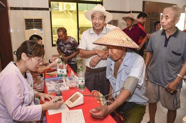 血压高，要先控制心率？医生：若心跳不低于这数值，不需要太担心