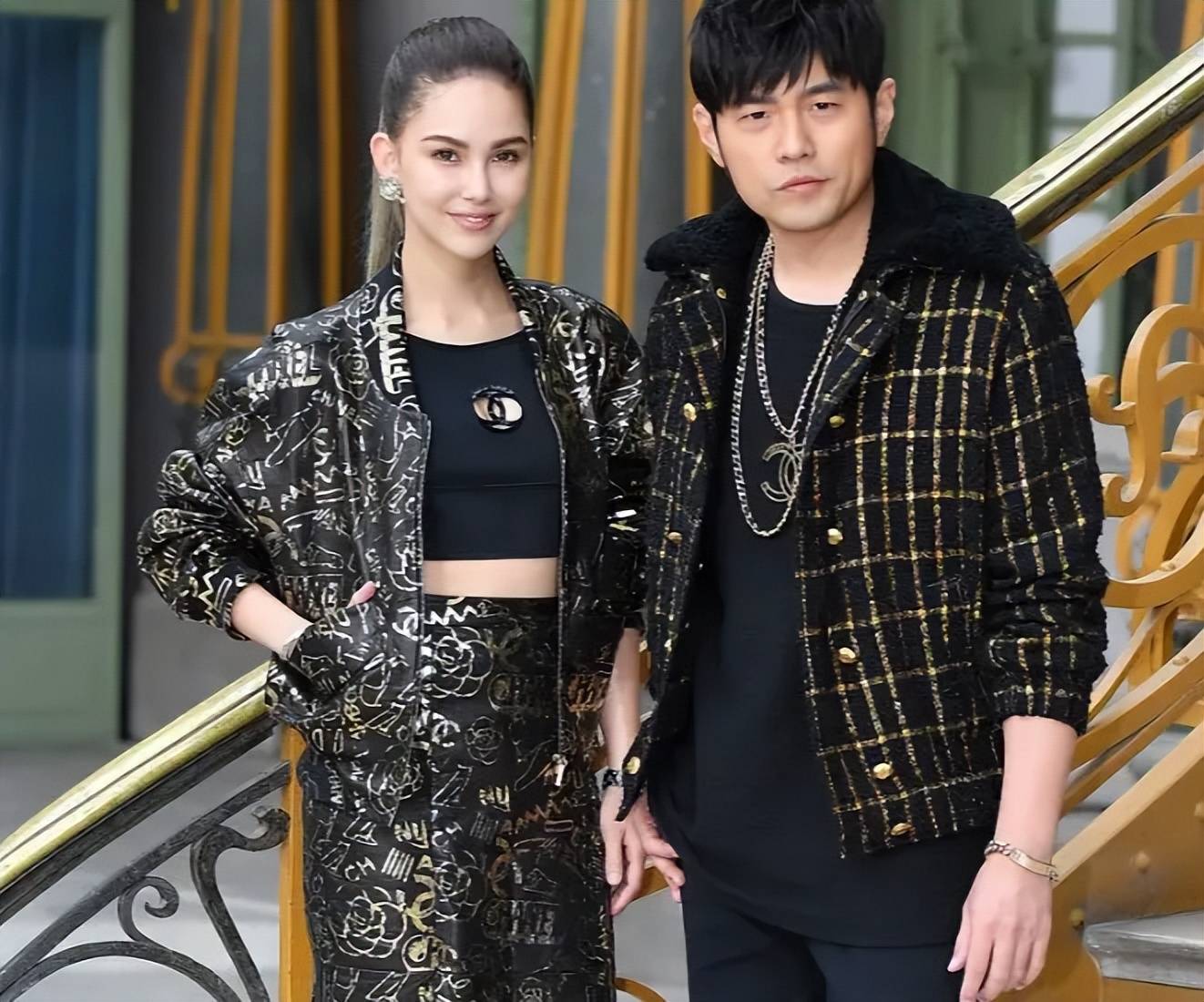 原创            昆凌被贴脸输出！疑似怀四胎忙着逛街，从不转发被嘲讽不如侯佩岑